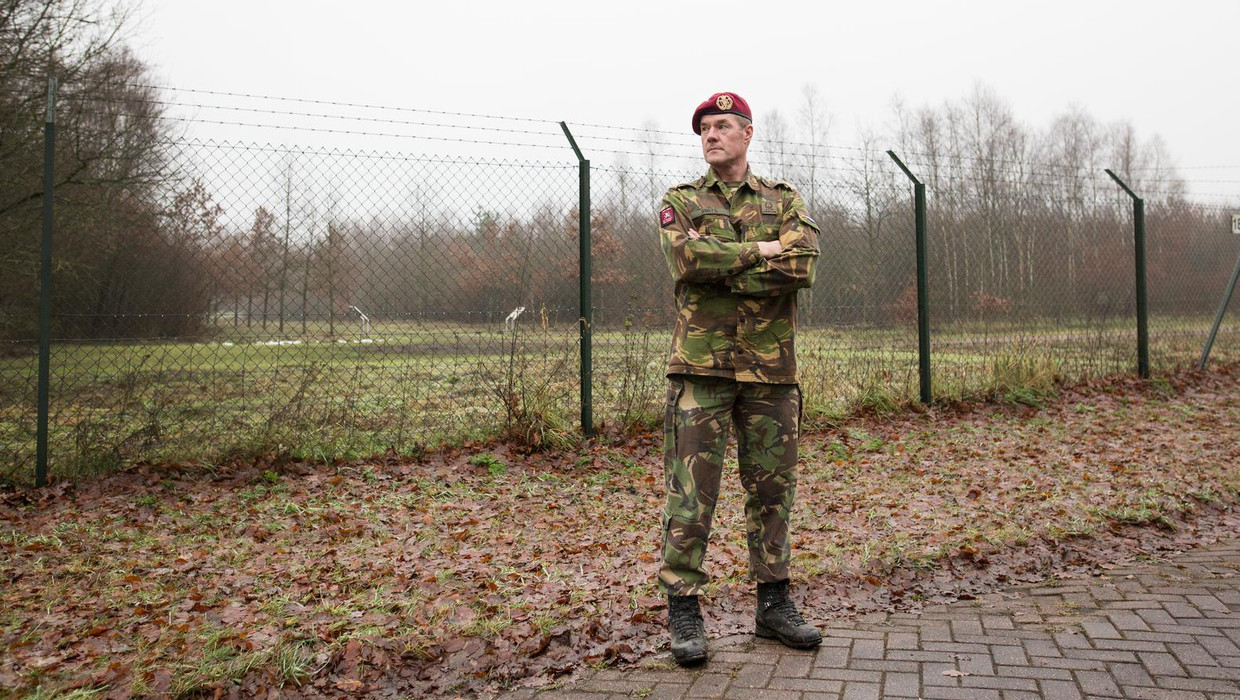 Deze brigadegeneraal trekt het boetekleed aan vanwege de verhalen over ...
