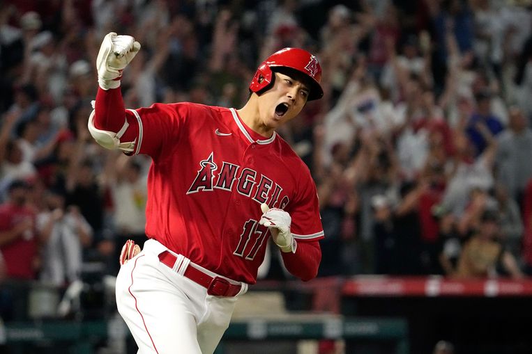 Superstar Shohei Ohtani has signed with the Los Angeles Dodgers for a record 0 million