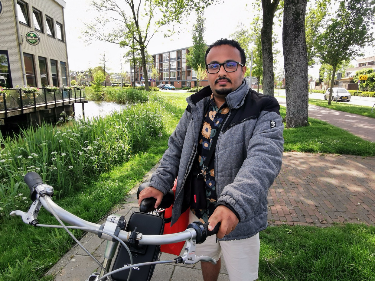 Ahmads dochter wil een vader die niet alleen met haar videobelt, maar ...