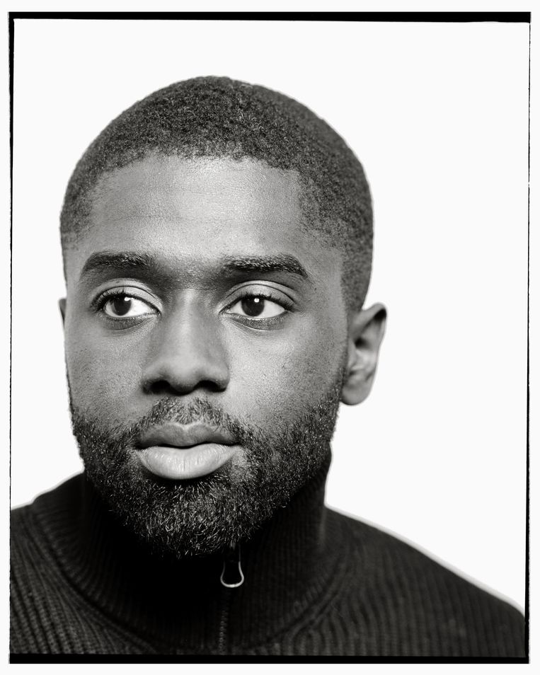 Rapper Nnelg brengt een ode aan Little Ghana in de Bijlmer: ‘Ey, je ...