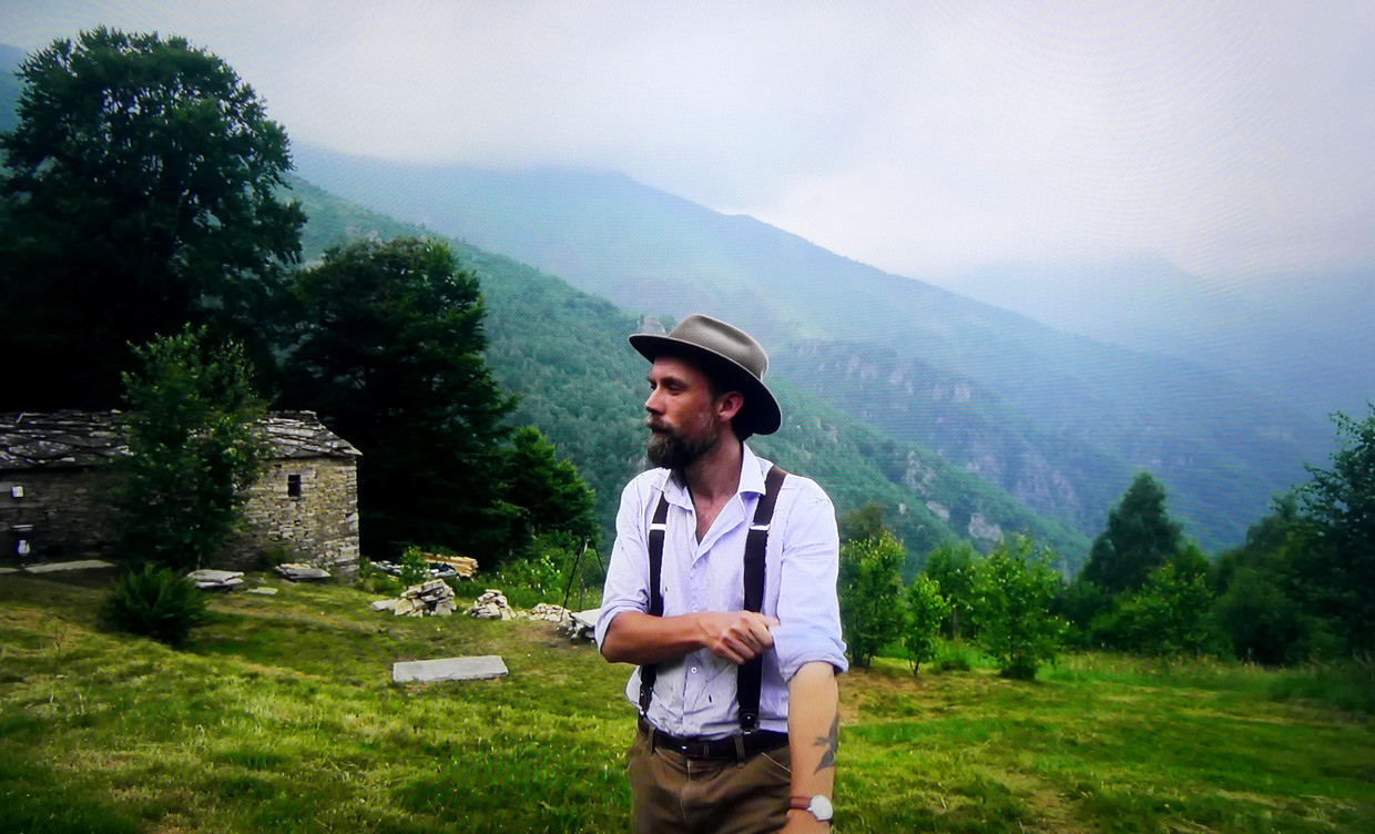 Martin Dollard nella sua zona nelle Alpi italiane.  Foto di Martin Dollard