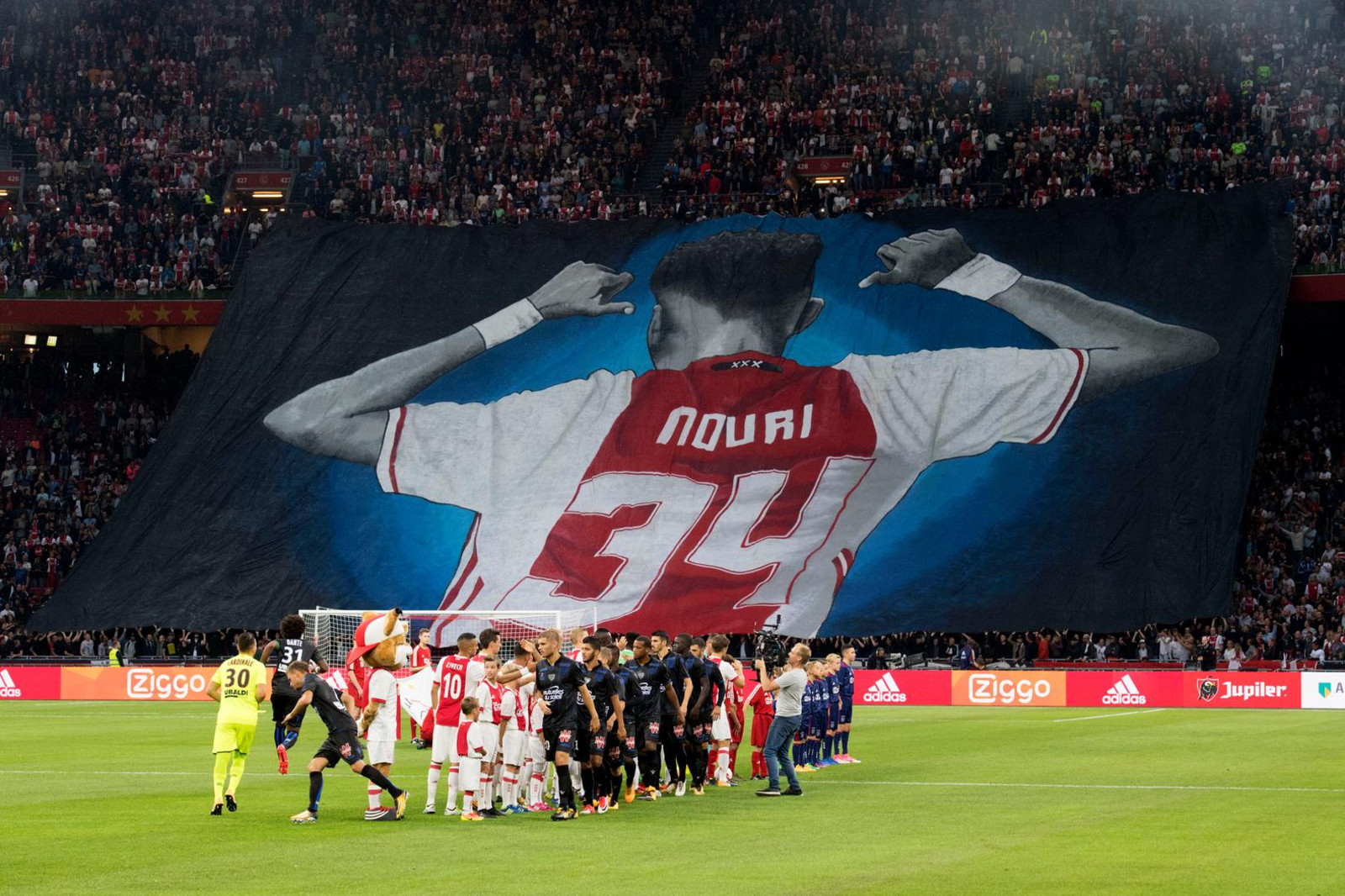 Het magische nummer 34 zo brengen spelers een blijvend eerbetoon aan Nouri foto foto