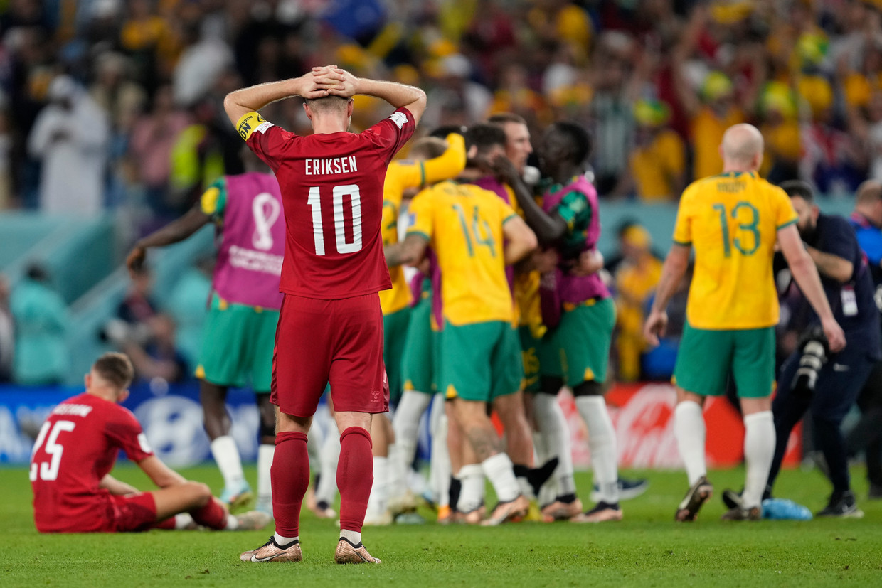 Australië door naar achtste finale ten koste van teleurstellend Denemarken