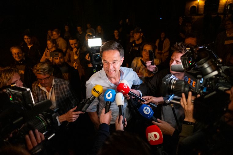 Bergkamp vuole che la Camera dei Rappresentanti venga richiamata durante la pausa estiva • Tre quarti degli olandesi non vogliono che Rutte torni come primo ministro