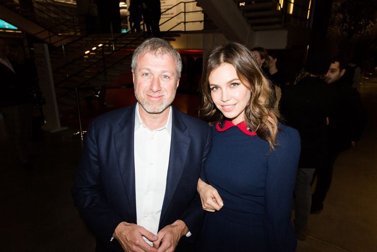 Oligarch Abramovich secured the art collection through a minimal transfer to the former