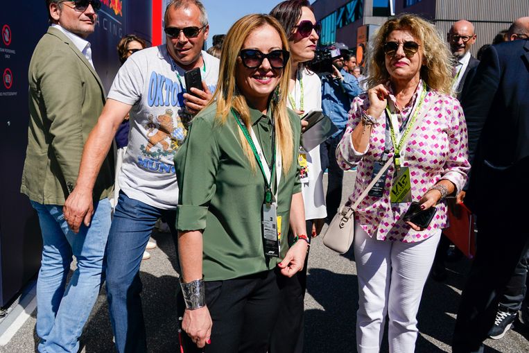 La battaglia per il produttore di pneumatici Pirelli mostra il freddo amore tra Italia e Cina