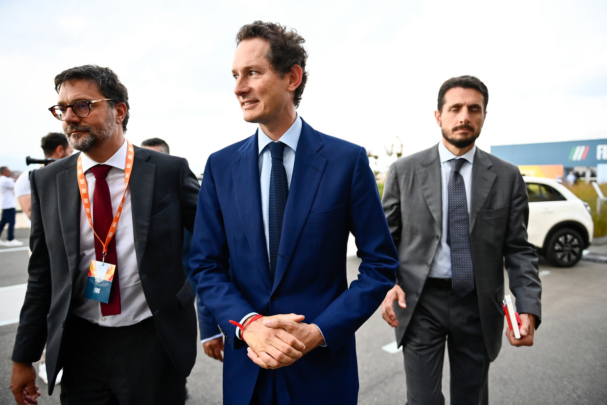 Exor-topman John Elkann (m), kleinzoon van de roemruchte Gianni Agnelli. Beeld Getty Images