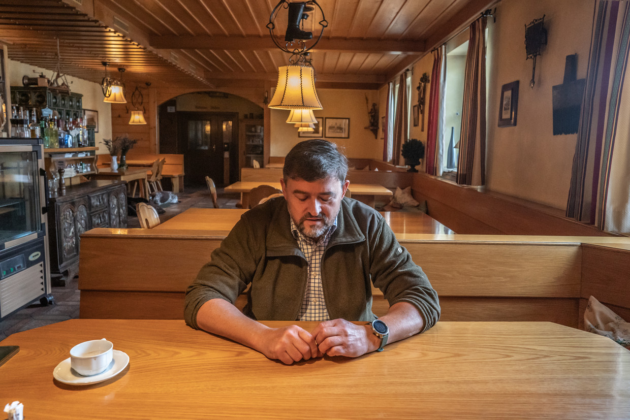 Anton Wadenspanner di Wirtshaus di Altdorf.  Foto oleh Joris van Gennep untuk Volkskrant