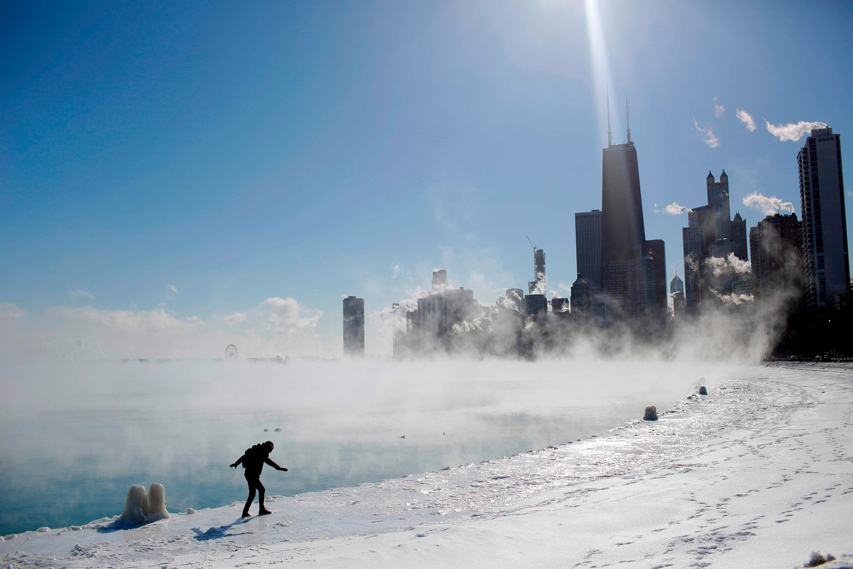 Lake Michigan beach in Chicago.  Photo by Agence France-Presse